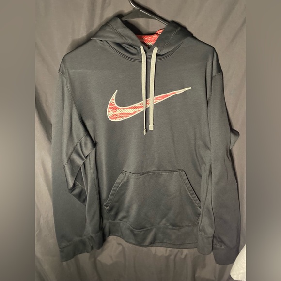 Nike Sweaters - Nike Hoodie